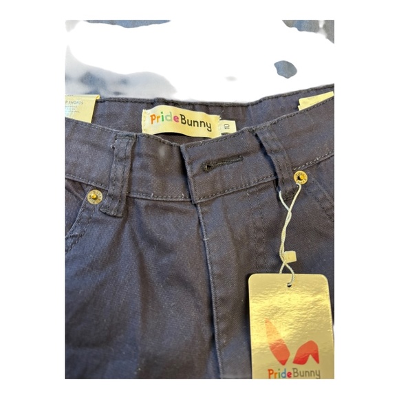 NEW Pride Bunny Roll Up Cuff Rainbow Shorts Size 10 - Picture 4 of 5